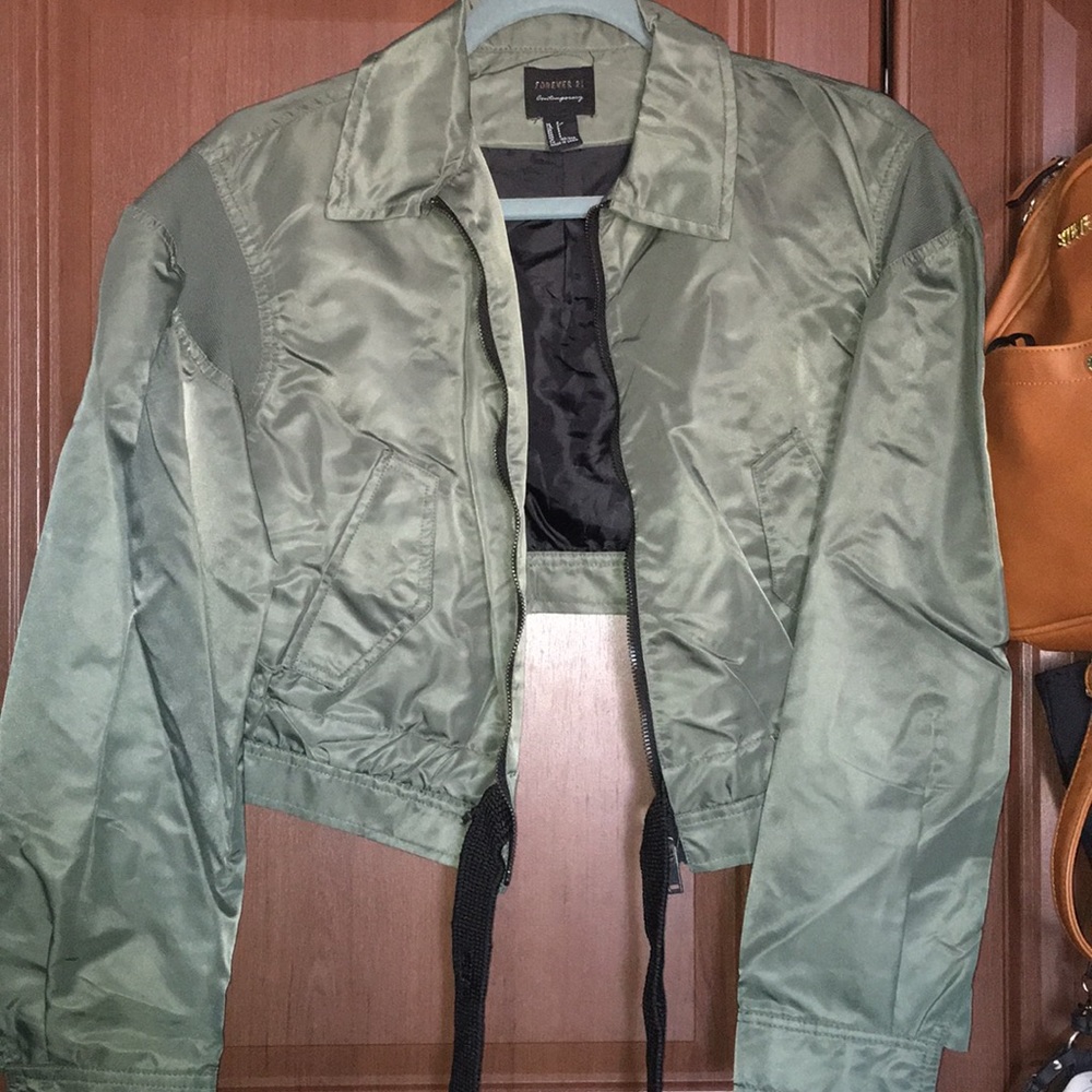 Jacket - Picture 9 of 9